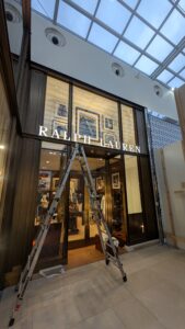 Adelaide Suburban Window Cleaning Shopfront window cleaning service (1)